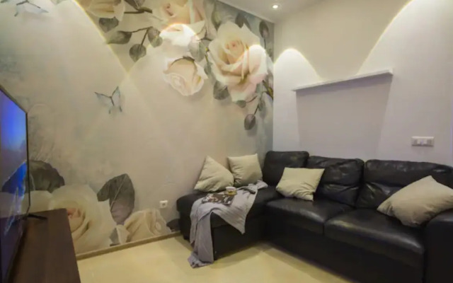 Samotsvet 11 Na Kievskoy 3 Apartments