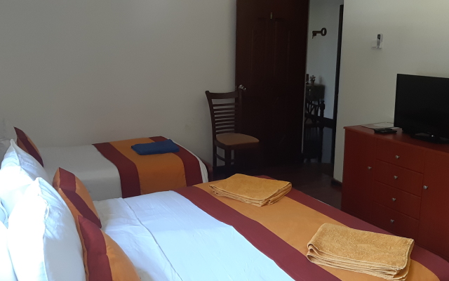 Kandy Green View Bungalow Guest House