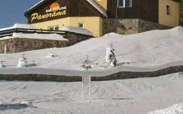 Ski House Panorama Mini-Hotel
