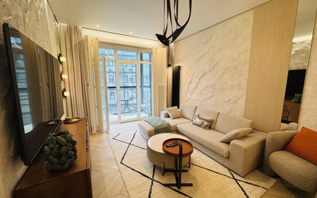 V Rybnoy Derevne Flat