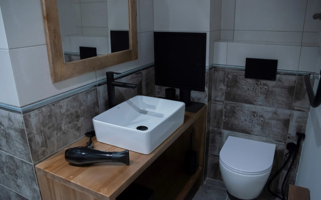 Uluchshenny S Balkonom 4 Apartments