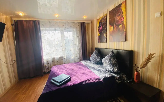 Na Komsomolskoy Flat