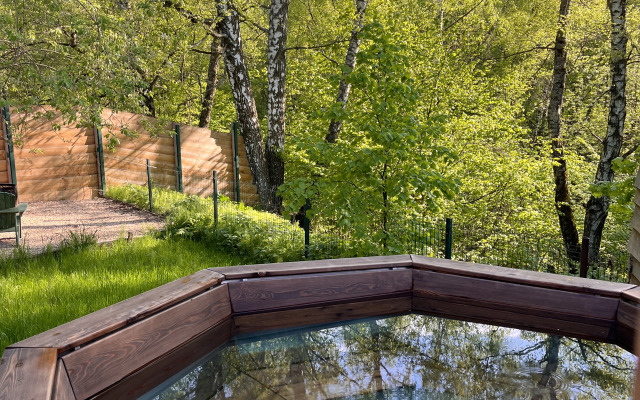 Chkalov Dacha Glamping
