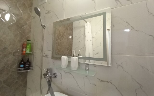 Vita u metro ulitsa 1905 goda Apartments