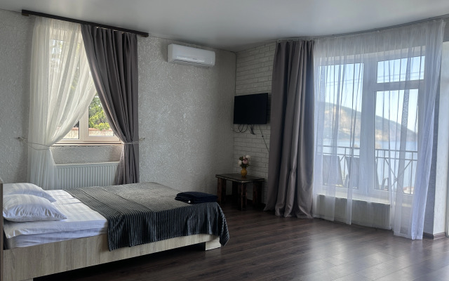 Somelye 8 Apartment