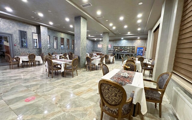 GM City Hotel