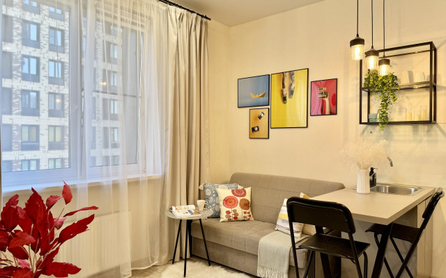1-k, m. Belomorskaya Flat