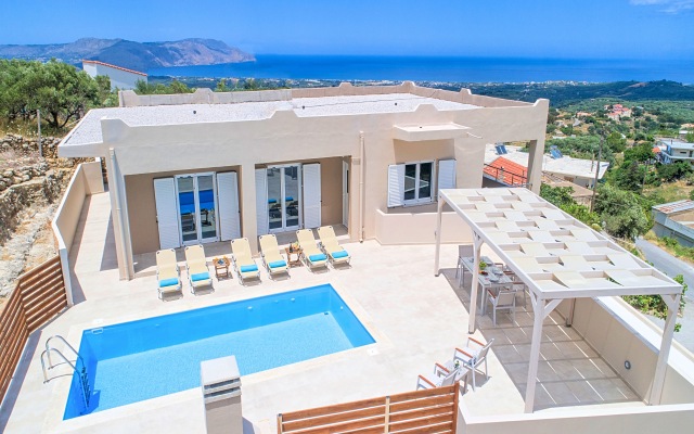 Villa di Giorgio Heated Pool