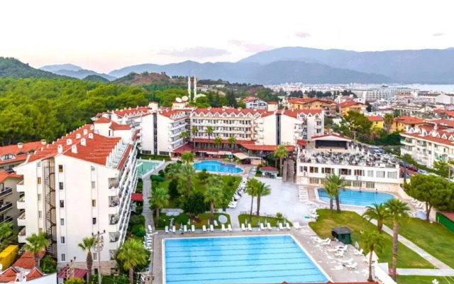 Pineta Club Hotel - All Inclusive