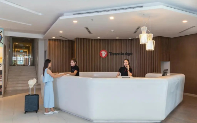 Travelodge Pattaya – People – Pattaya