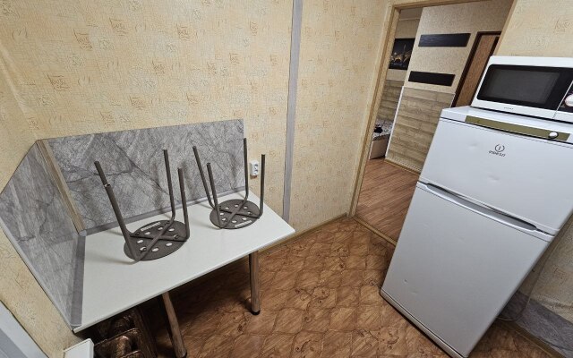 L.v.hotels Na Dmitriya Ulyyanova 13 Flat