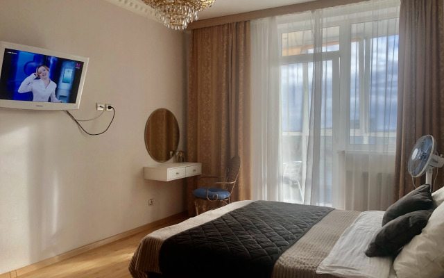 Квартира на  Эпроновской 1