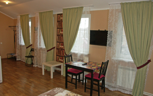 Na Grazhdanskoy Apartments