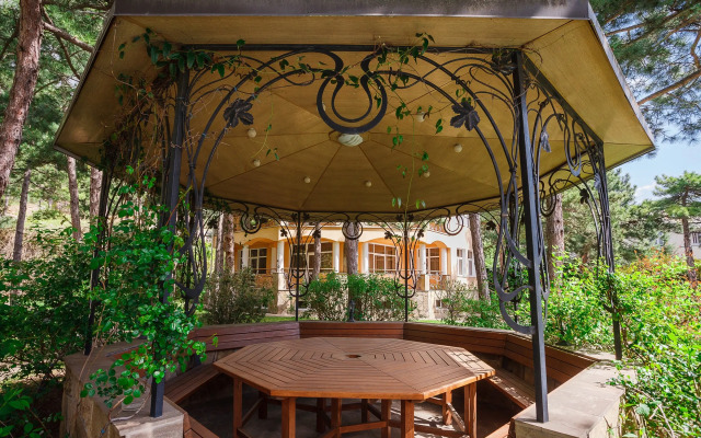 Villa Mariya Apartments