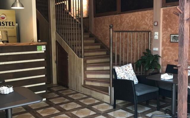 Alyans Guest House