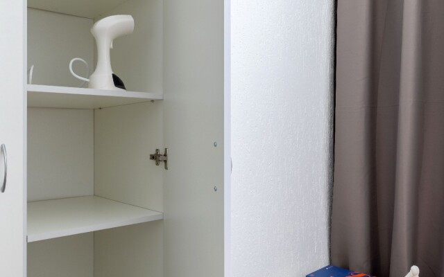 Uluchshennye Na Grecheskom prospekte 5 Apartament