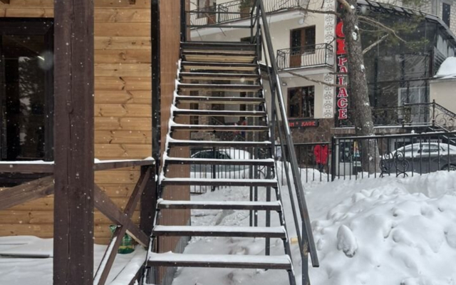 Rossignol Apartments