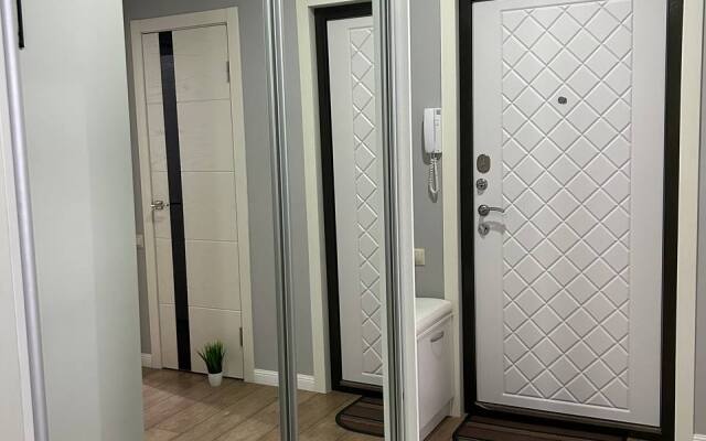 Prostornaya Dvukhkomnatnaya Flat