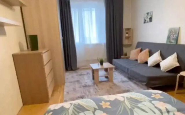 Уютные апартаменты Lora Home на Пражской