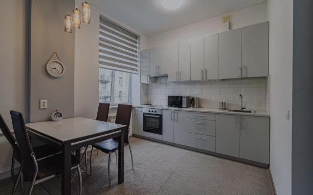 Отель Априори