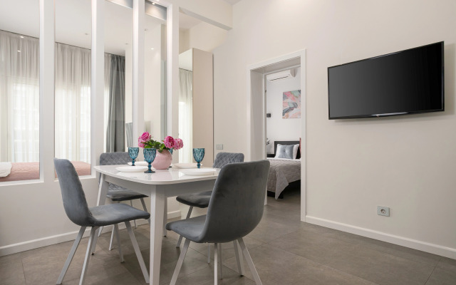 Апартаменты Sirius rent трехкомнатные с террасой