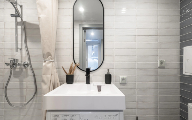 Апартаменты Улучшенные с Балконом Двухуровневые у метро Аэропорт 305