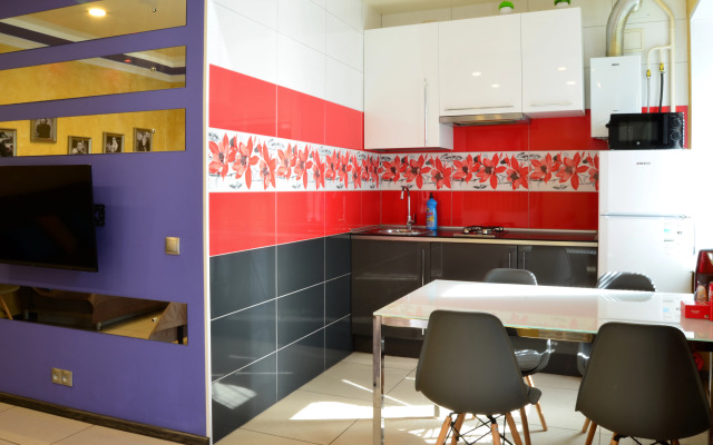 1 Kom Studiya Flat