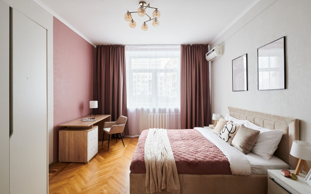 GM CHetverka novaya u Naberezhnoj Apartments