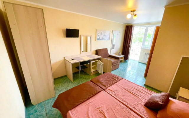 Peliken Living Quarters