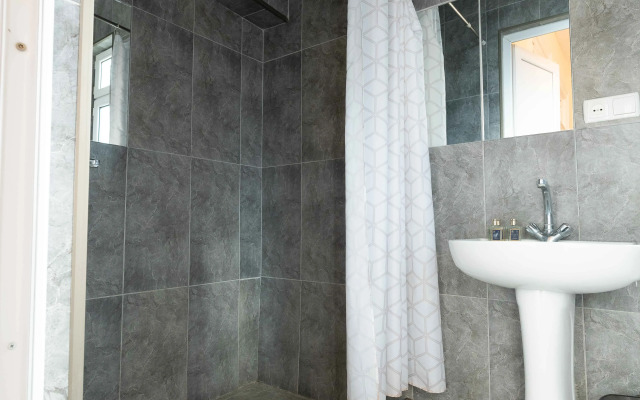 Anna's Guest House Gori Guest House