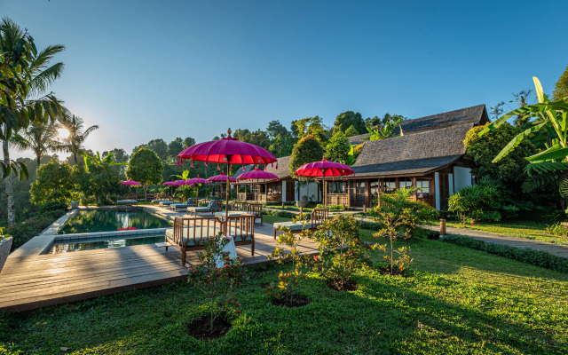 Resort Umah  Lusa Hotel