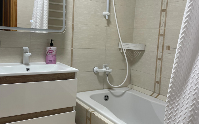 Апартаменты двухкомнатные в шаге от центра на Калужском