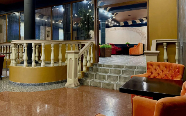 Bridge  Hotel
