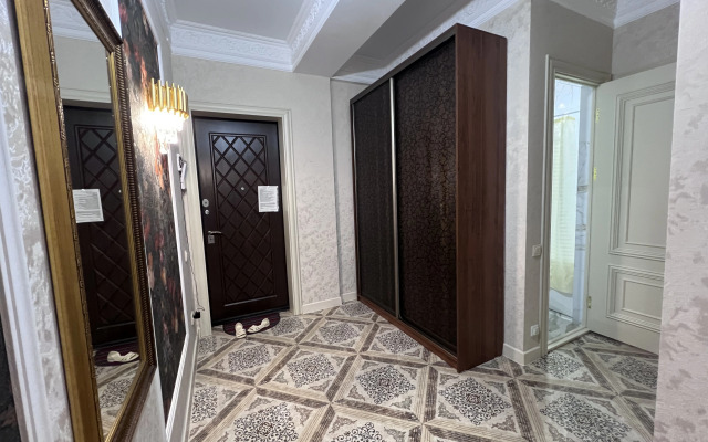 U naberezhnoy Lenina 39 Flat