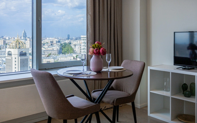 Апартаменты Нежная видовая студия Smart Host