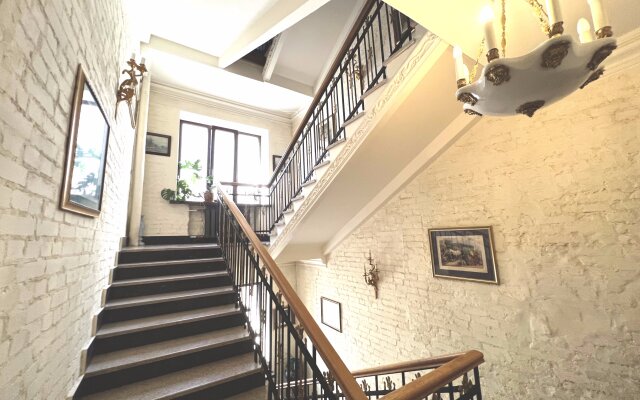 Апартаменты Исторические на Гражданской 3