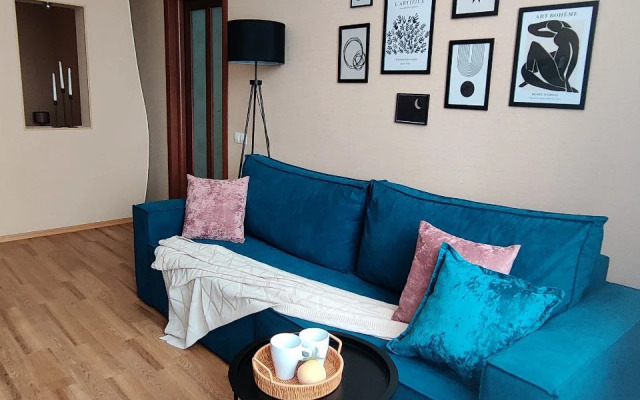 Yevrodvushka na Solnechnoy (Samara) Flat