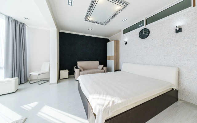 Vidovaya Dvushka S Balkonom Flat