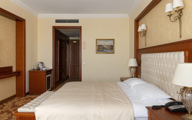 President Hotel