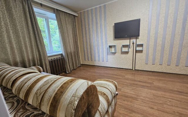 L.v.hotels Na Dmitriya Ulyyanova 13 Flat