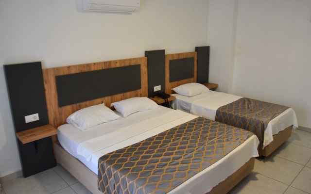Club Efes Otel