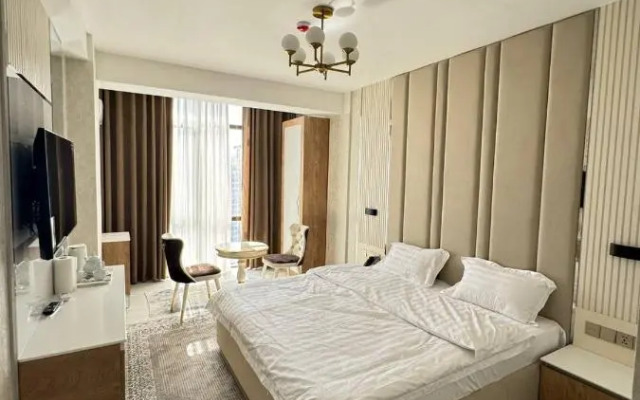 Hotel Aram
