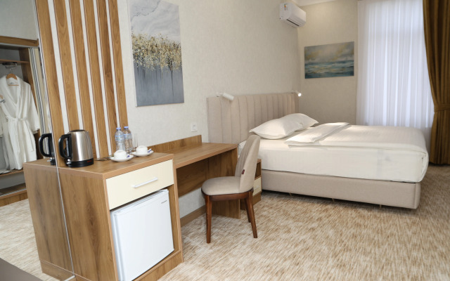Clouds Hotel