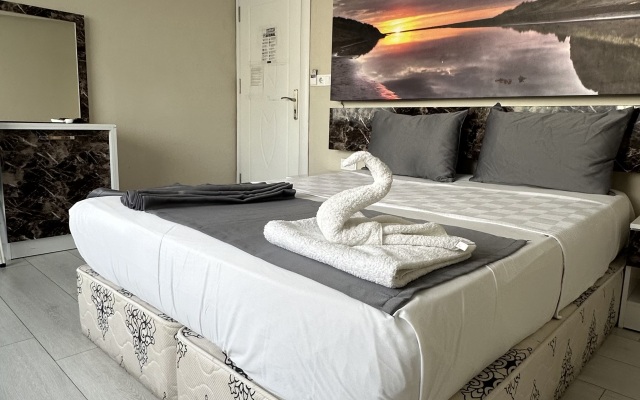 Dream Time Hotel