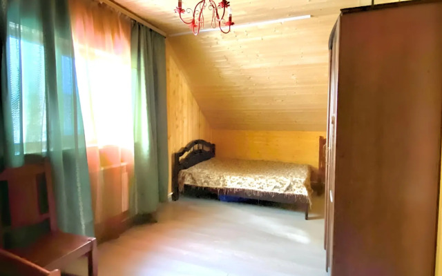 Chastny Dom Uyutny Dom u Tsentra Goroda Private House