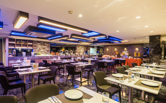 Citrus Suites Sukhumvit 6 by Compass Hospitality Hotel
