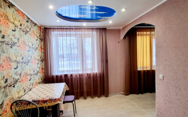 Квартира Рядом с Городским Стадионом