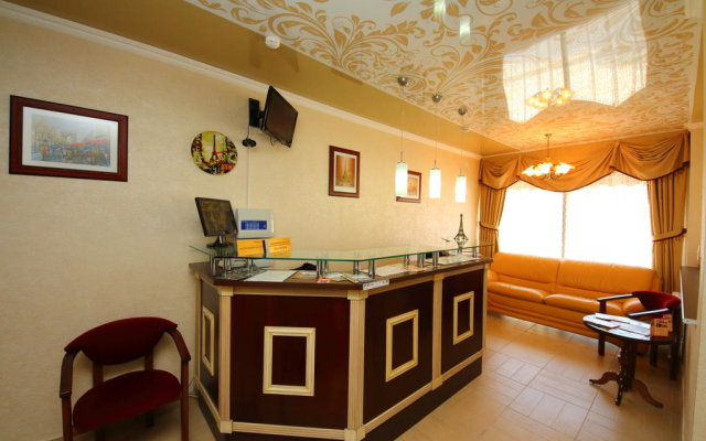 De Paris Guest House