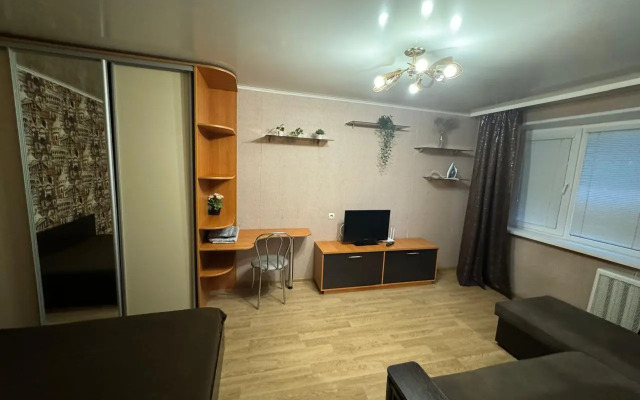 Na Pervomayskoy 58/2 Flat