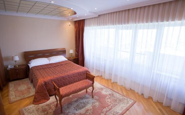 Inturist Congress Hotel